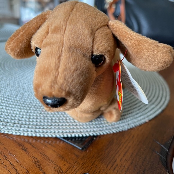 Ty Beanie Baby Dog named Weenie from 1995 - Picture 2 of 6